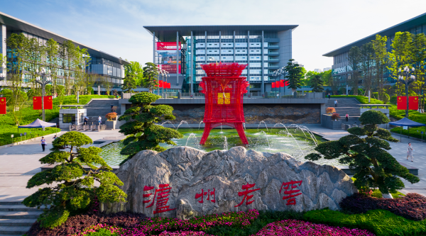 配资门户优选网 穿越周期的韧性：泸州老窖年报里的“名酒方法论”